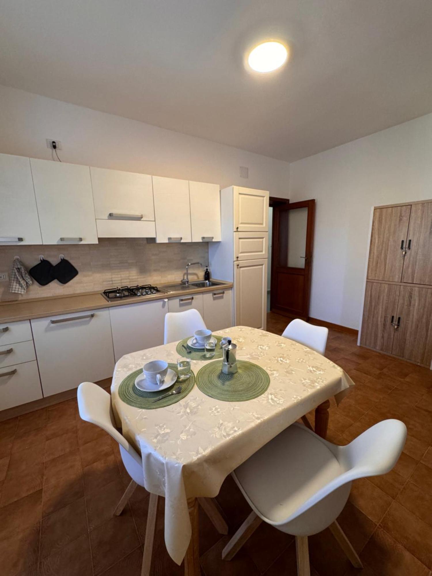 Blue Terrace Guest House Альгеро Екстер'єр фото