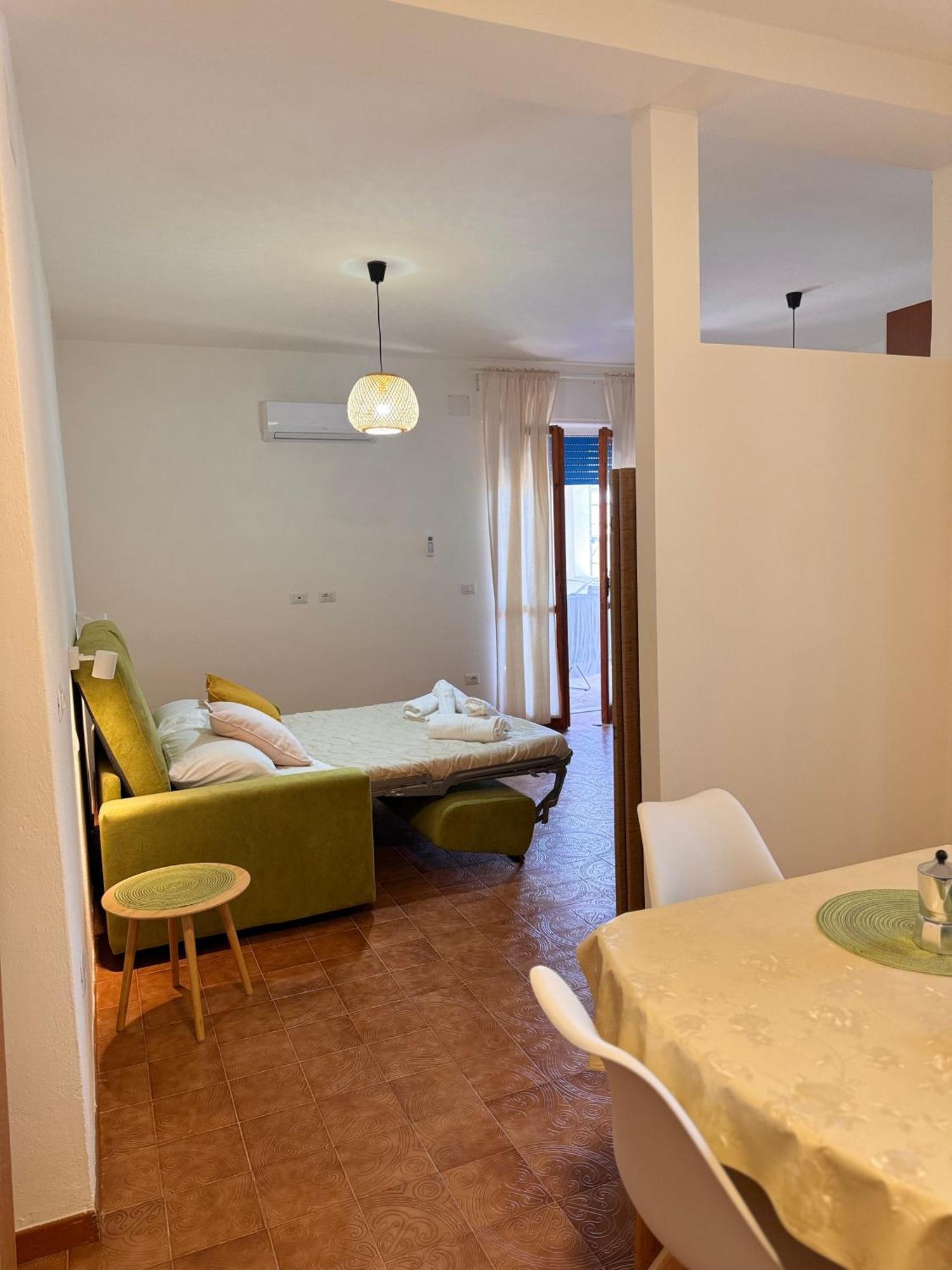 Blue Terrace Guest House Альгеро Екстер'єр фото